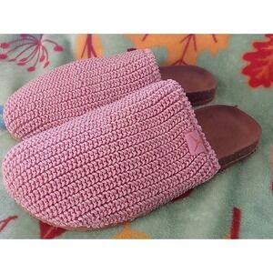 Danskin Soft Pink Knit Clogs